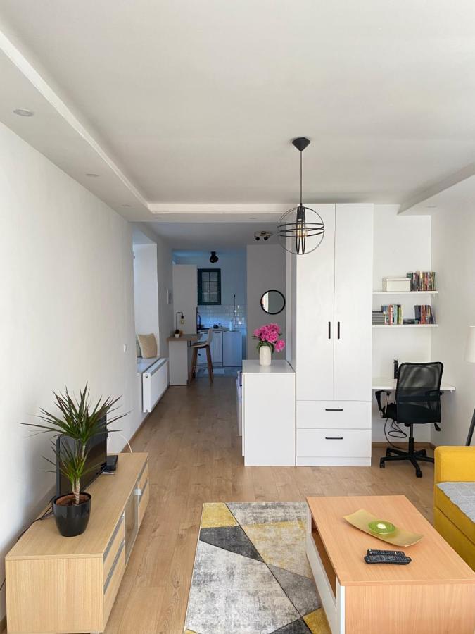 Modern Studio Apartment In The Old Town Сараєво Екстер'єр фото