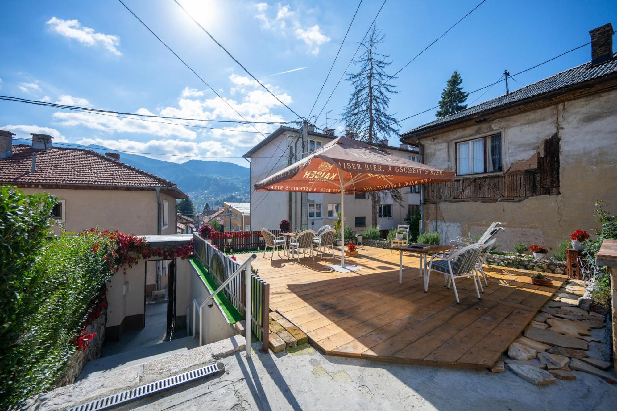 Modern Studio Apartment In The Old Town Сараєво Екстер'єр фото